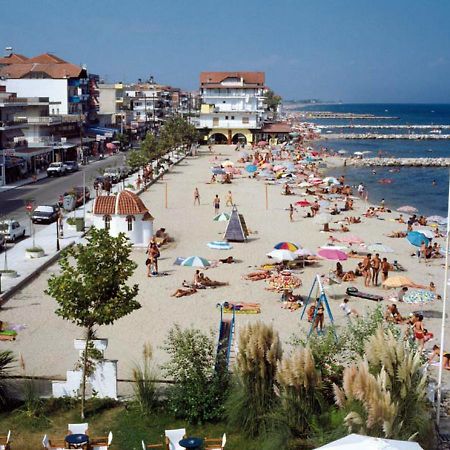 Hotel Naias Paralia Katerinis Ngoại thất bức ảnh